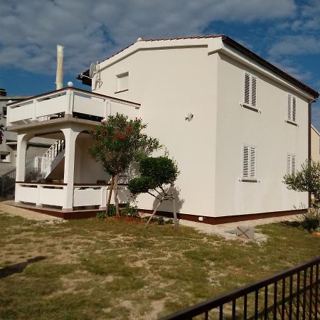 Apartmani Dokoza Vir Luaran gambar