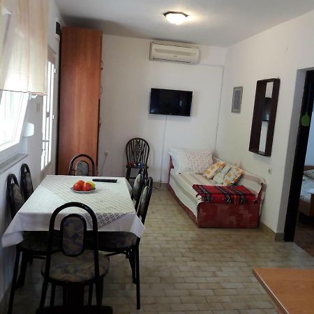 Apartmani Dokoza Vir Luaran gambar