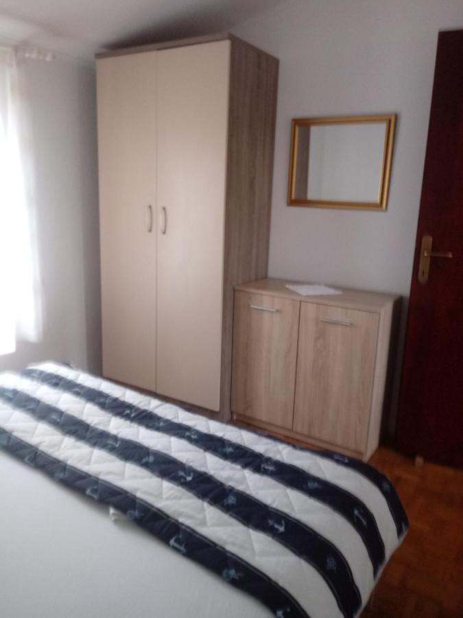 Apartmani Dokoza Vir Luaran gambar