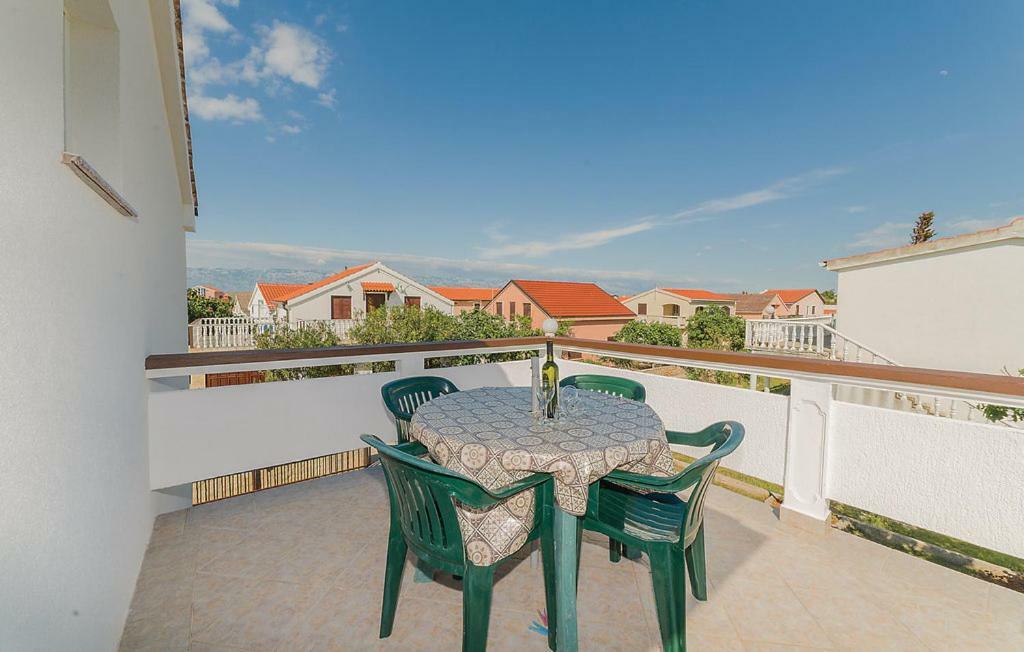 Apartmani Dokoza Vir Luaran gambar