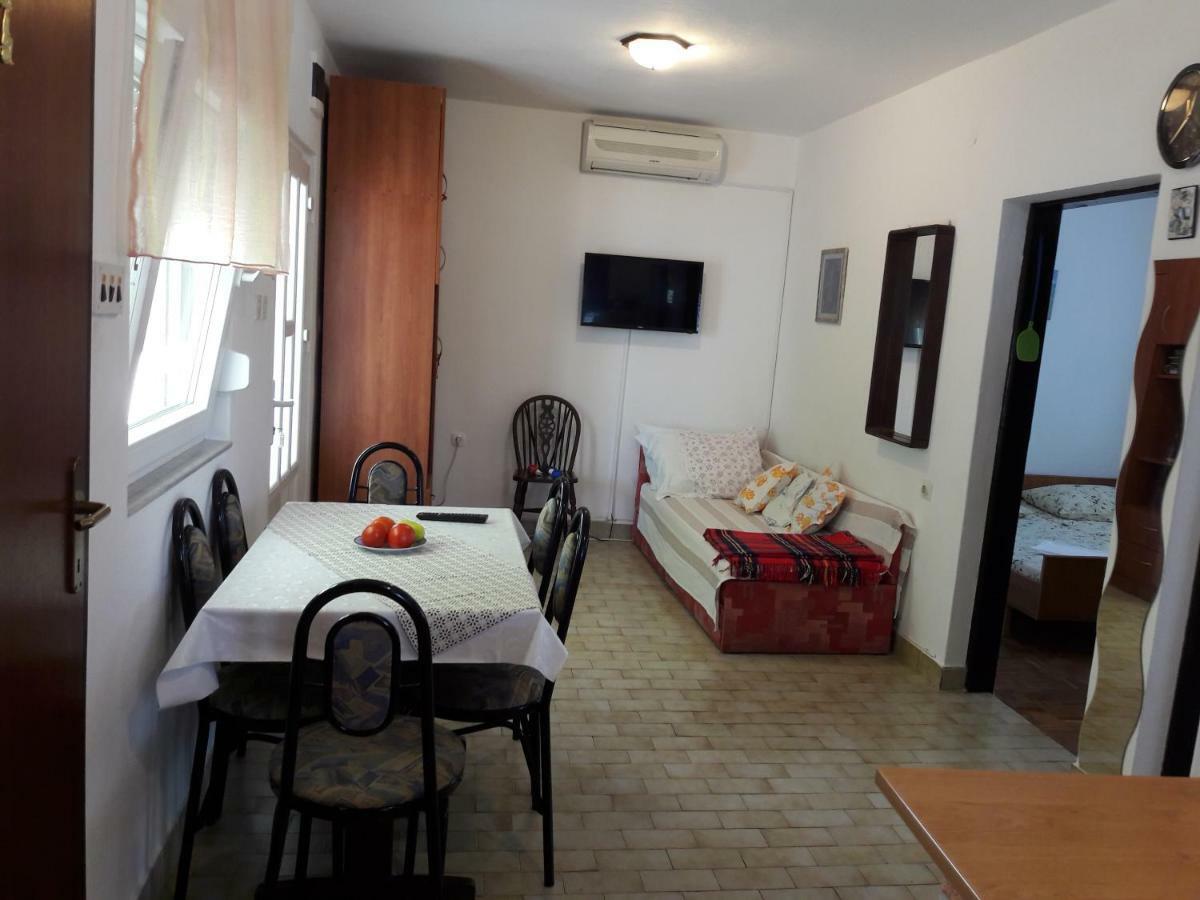 Apartmani Dokoza Vir Luaran gambar
