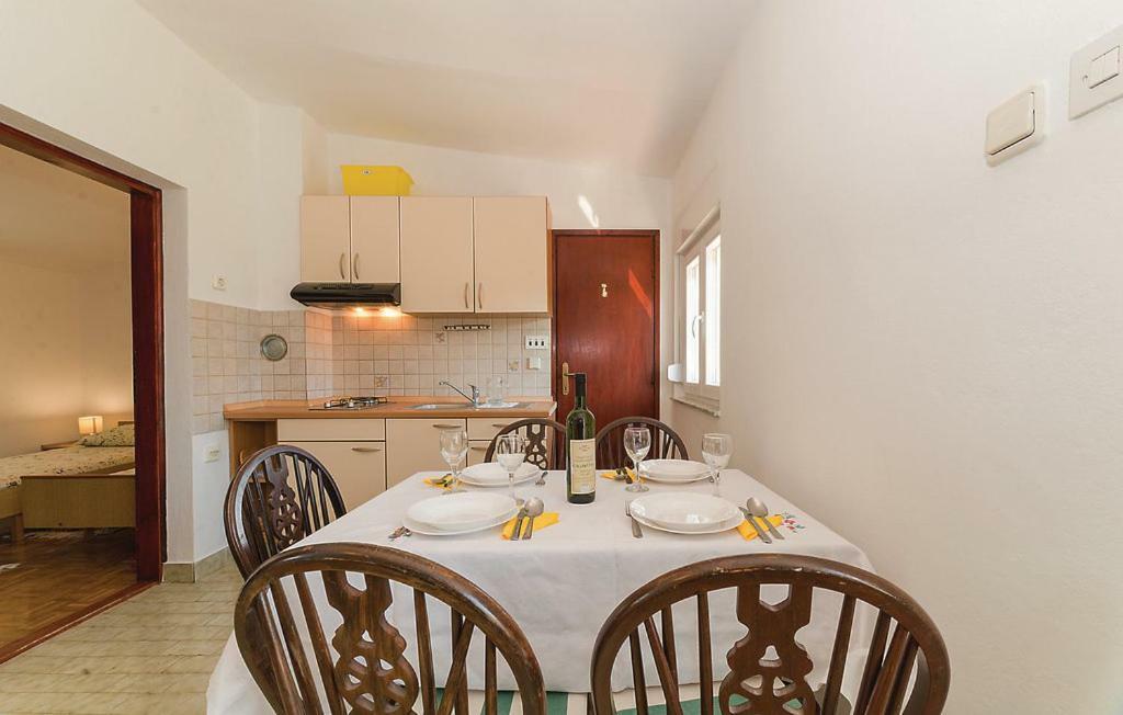Apartmani Dokoza Vir Luaran gambar